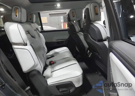 2025 Rivian R1S Adventure Dual Motor Large Pack/Adventure Dual Motor Max Pack z USA, uszkodzony, nr VIN 7PDSGBBA2SN048023